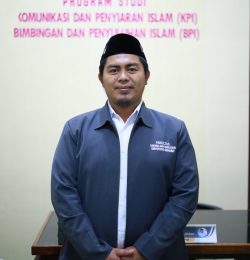 Ahmad Khusaeri, S.Sos